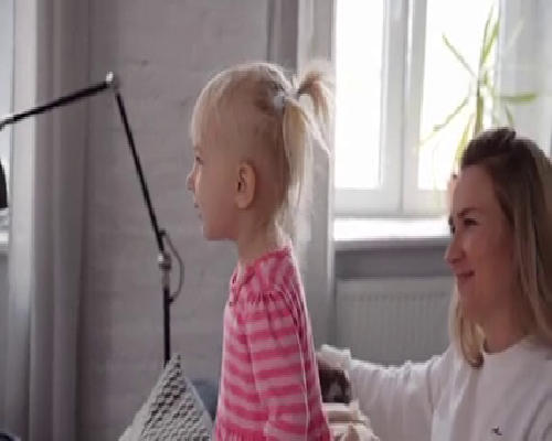 婴儿低热37.8度应对指南：物理降温与观察方法