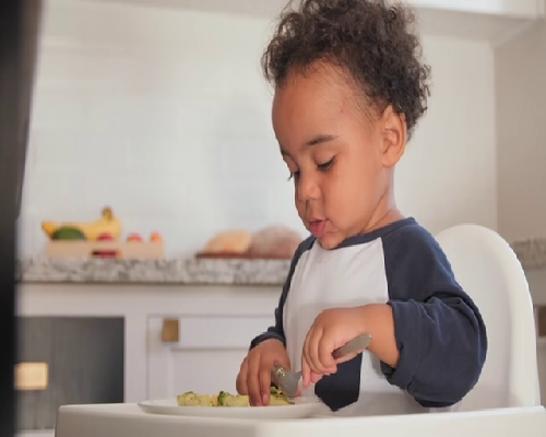 高龄助孕：48岁女性试管婴儿的成功路径与关键考量