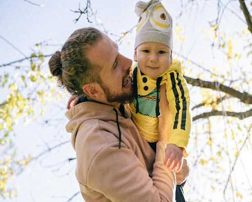 辅助生殖技术：解答孕早期腰酸背痛与胎儿性别之谜