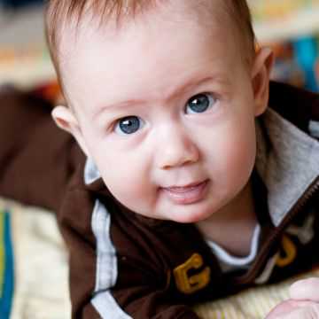 杭州试管助孕：胚胎移植前能吃益母草颗粒吗？专家详解与注意事项